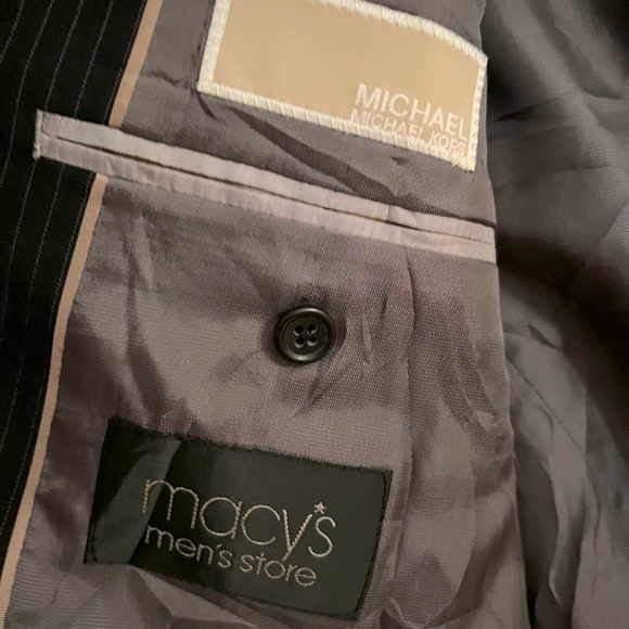 MICHAEL KORS 100% Wool Black Pinstriped Suit Jacket Sport Coat Size 42 S. Macy's - Picture 4 of 4